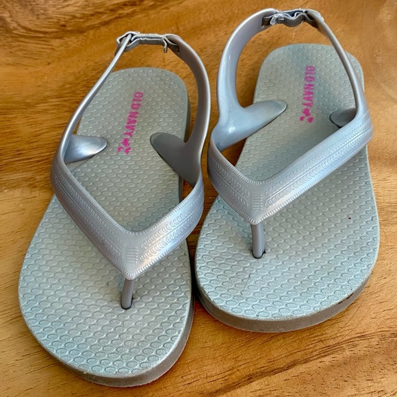 3 for $ 15 Old Navy Silver sandals - Picture 1 of 7